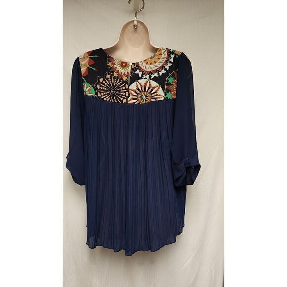 Lan Yi ZI Kou Hi-Low Tunic Blue Geometric Pleated Back 3/4 Sleeve Top Large - Picture 4 of 8